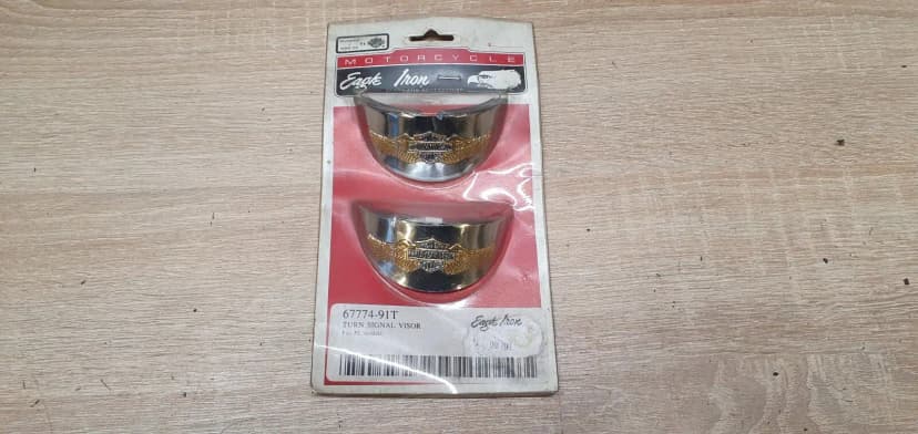 HARLEY-DAVIDSON TOURING 1993-2013 TURN SIGNAL / INDICATOR PAIR EAGLE WING VISORS